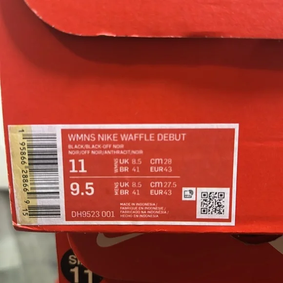 Woman’s Nike waffle debut - Picture 8 of 8